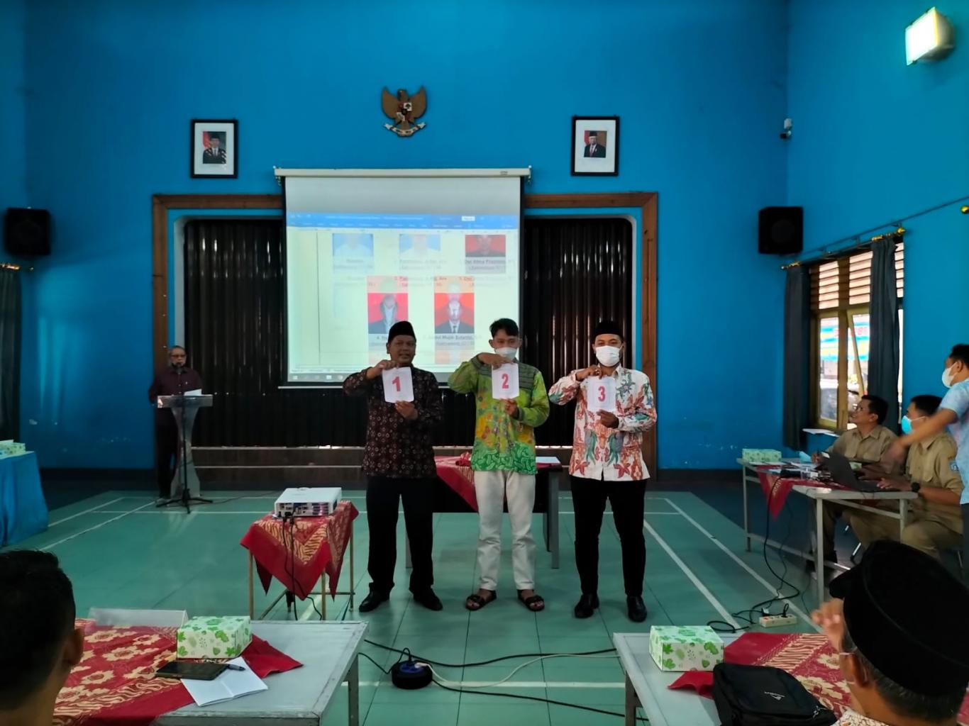 Calon Dukuh Ambil Nomor Urut Ujian